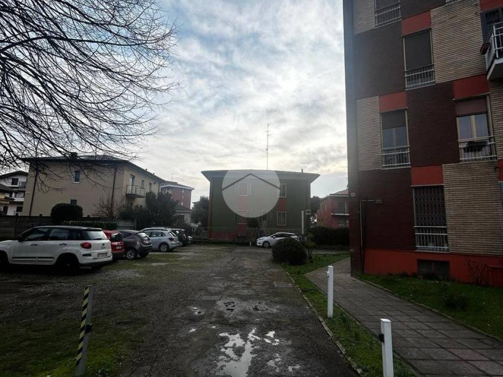 Box / garage a Rozzano in Via Bruno Buozzi, 78 - Foto 5