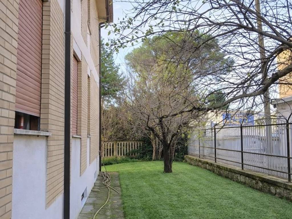 Villa a Latina in Strada Statale dei Monti Lepini, 29 - Foto 5