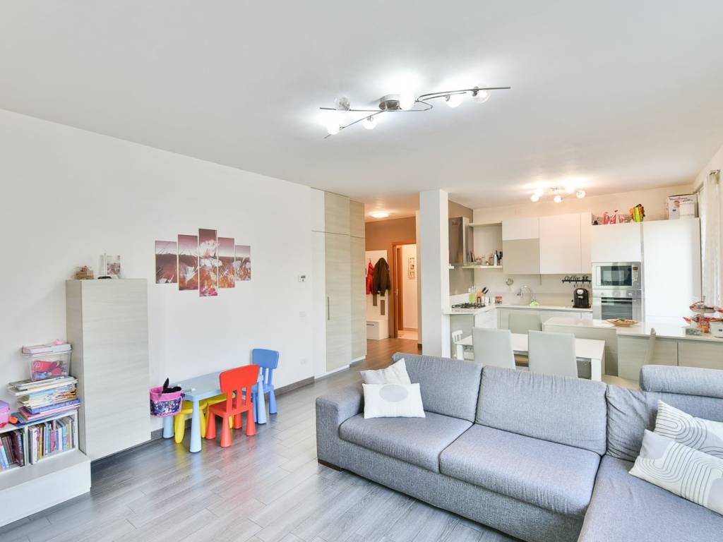 Appartamento a Oggiono in Località Bersaglio - Foto 3