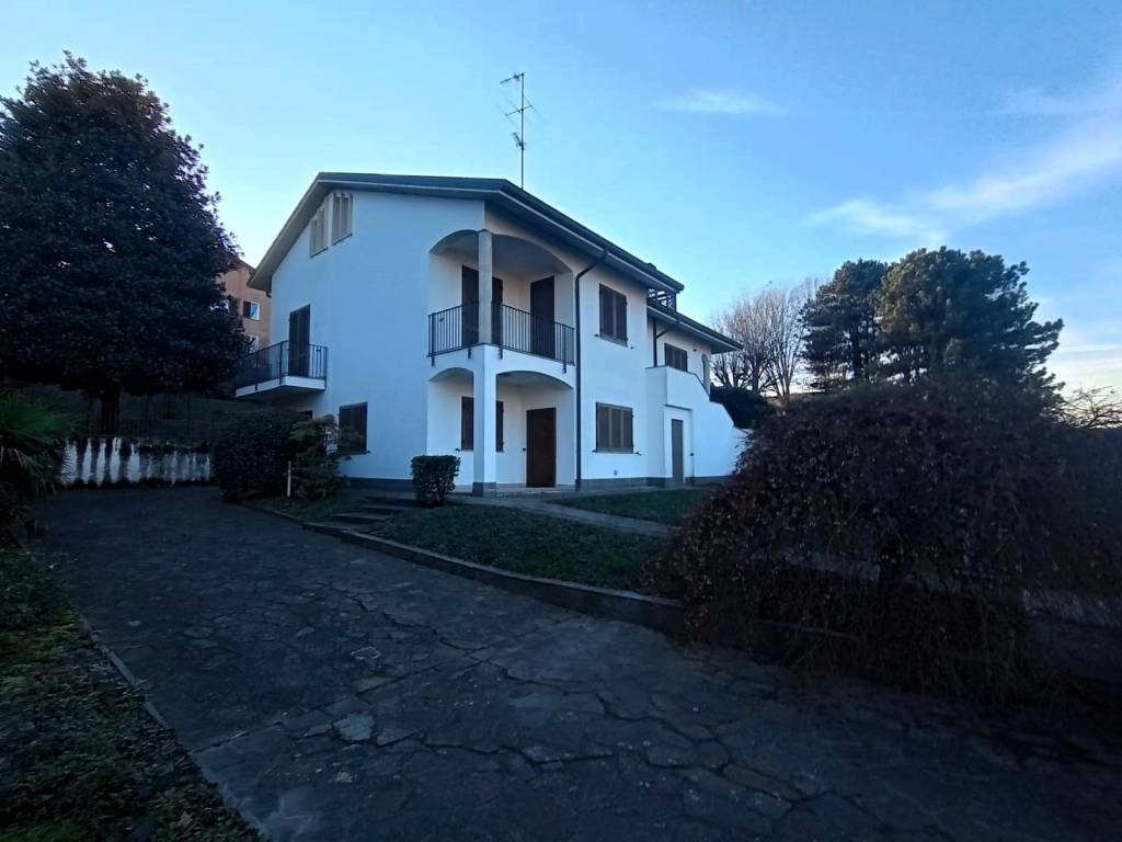 Villa a Costa masnaga in Via Giuseppe Verdi - Foto 4