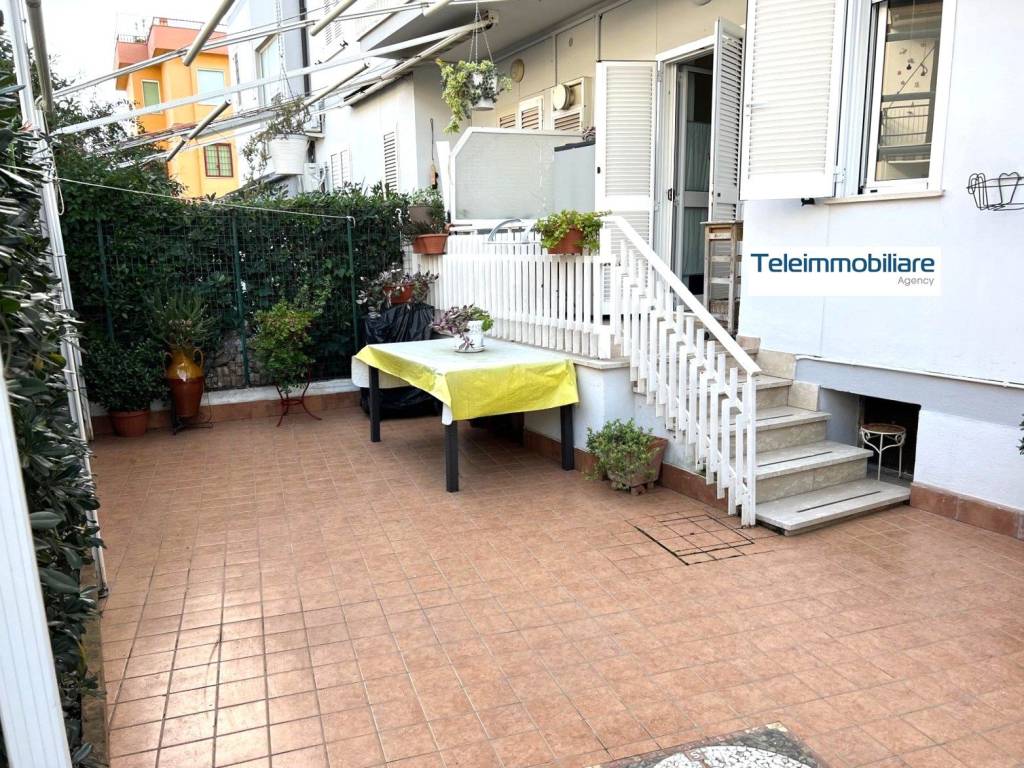 Appartamento a Terracina in Via Enrico Coleman, 1 - Foto 2