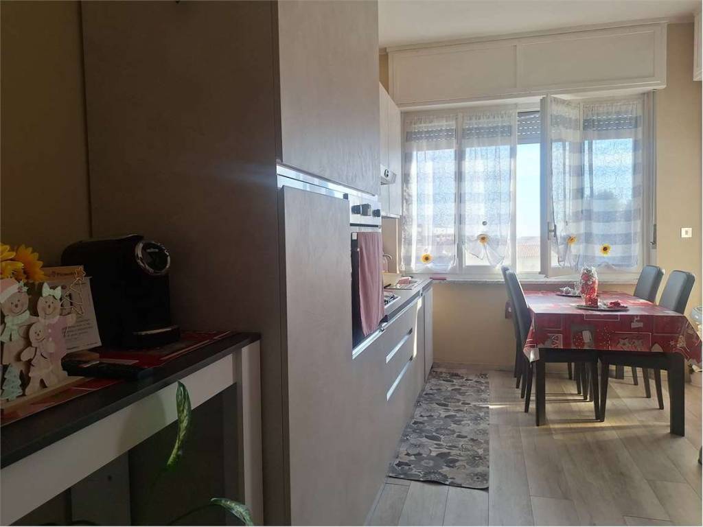 Appartamento a Ciriè in Piazza Castello, 26 - Foto 5
