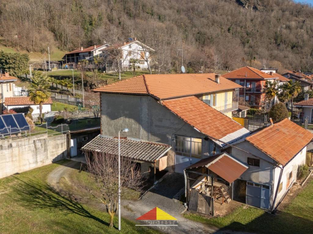 Rustico / casale a Piasco in Via Cesare Pavese, 3 - Foto 2