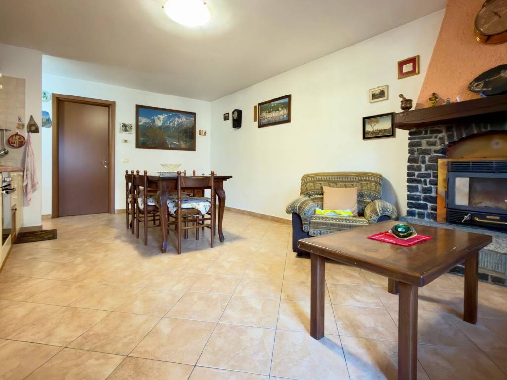 Villa a Esine in Via Leutelmonte - Foto 5