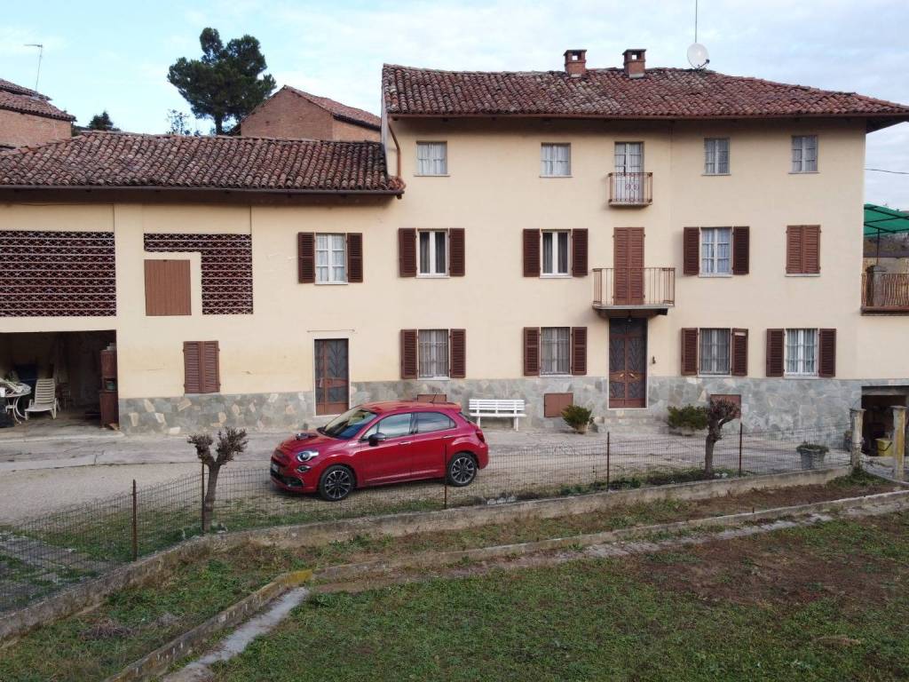 Casa indipendente a Isola d'asti in Via Vallone, 1 - Foto 2