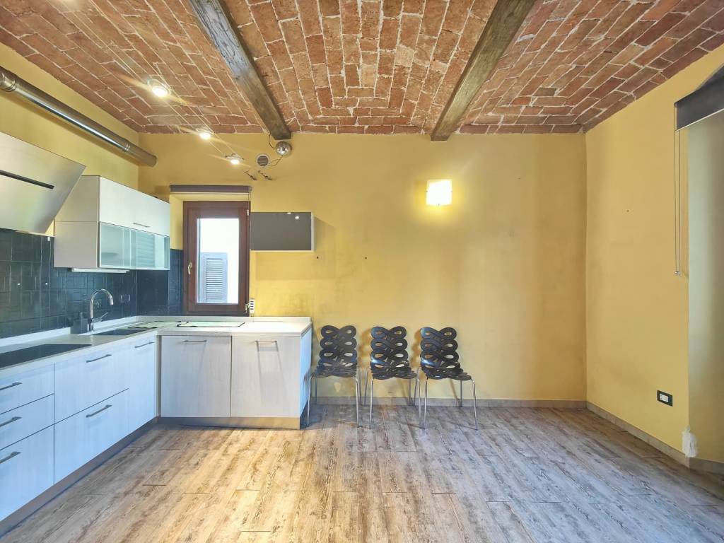 Appartamento a Prato in Via Don Giuseppe Arcangeli - Foto 2