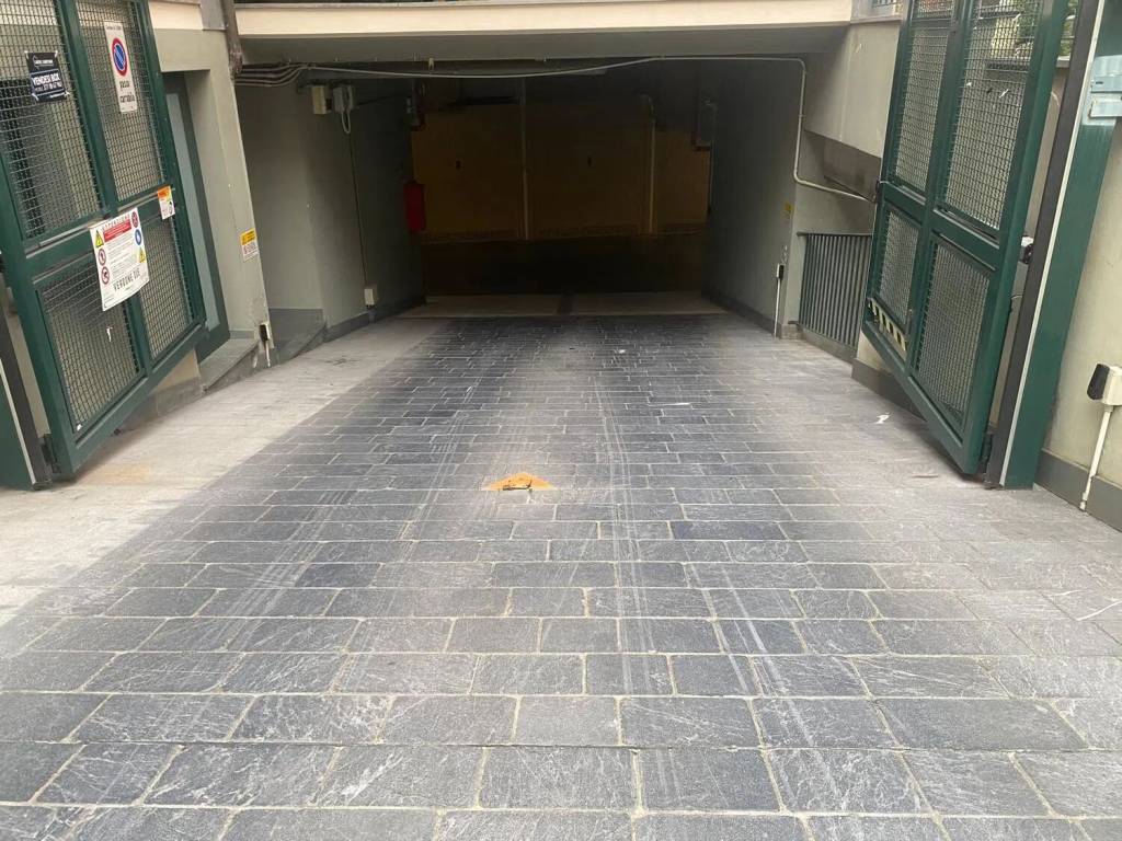 Box / garage a Loano in Via Simone Stella, 34 - Foto 3