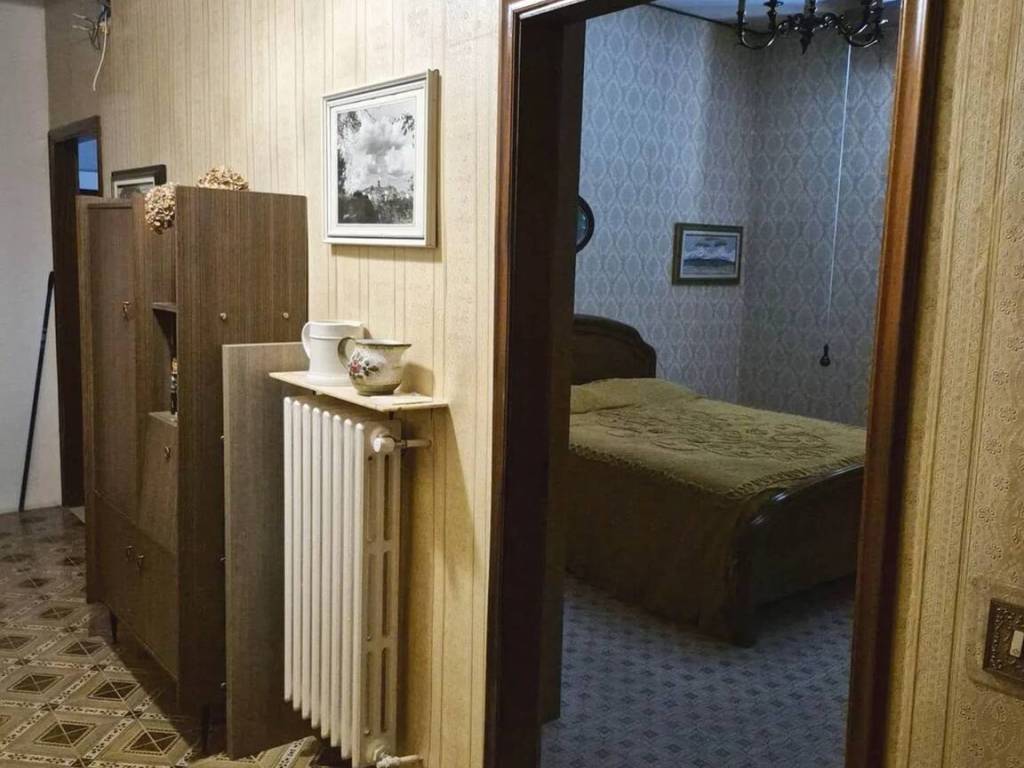Appartamento a Gambassi terme in Via Vittorio Veneto - Foto 3