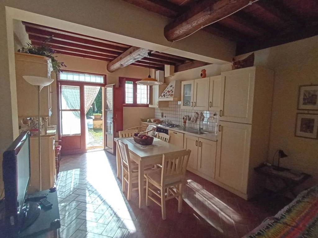 Appartamento a Gambassi terme in Via Camporbiano - Foto 5