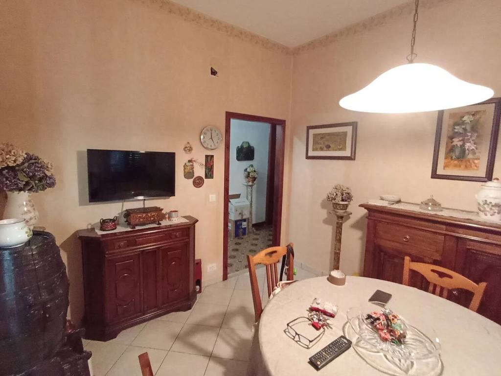 Appartamento a Gambassi terme in Via Vittorio Veneto - Foto 4