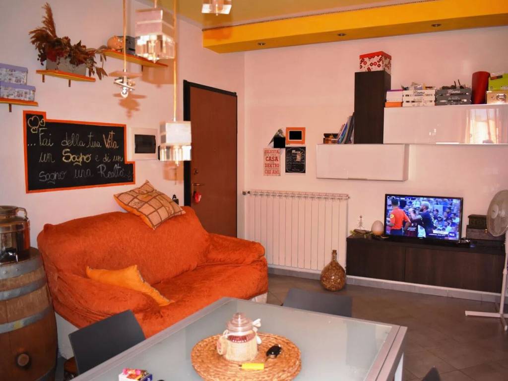 Appartamento a Gambassi terme in Viale Antonio Gramsci - Foto 2