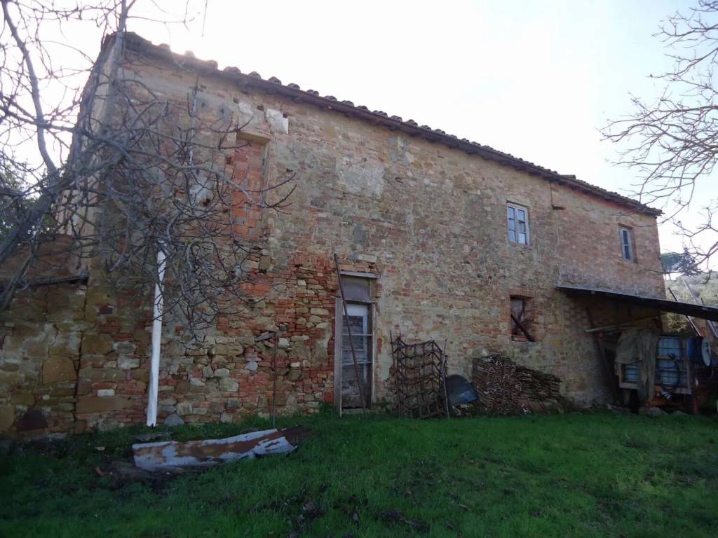 Rustico / casale a Gambassi terme in Via Franchi - Foto 4