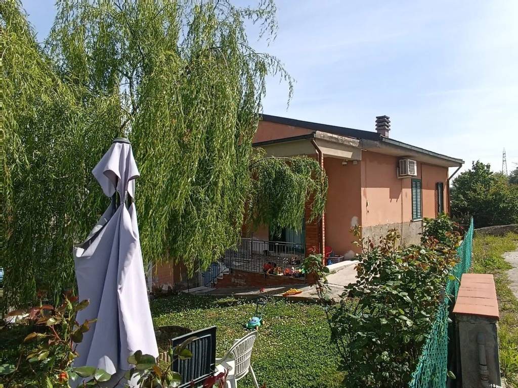 Villa a Castelfiorentino in Via Pantano - Foto 2