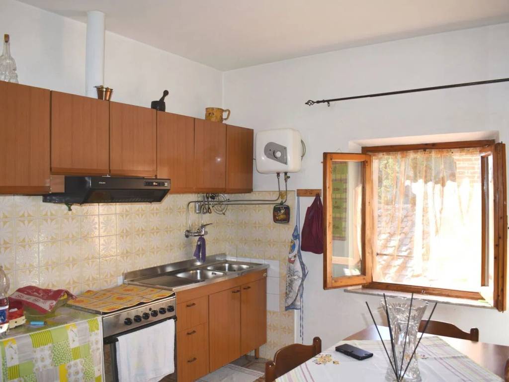 Appartamento a Gambassi terme in Via Volterrana - Foto 5