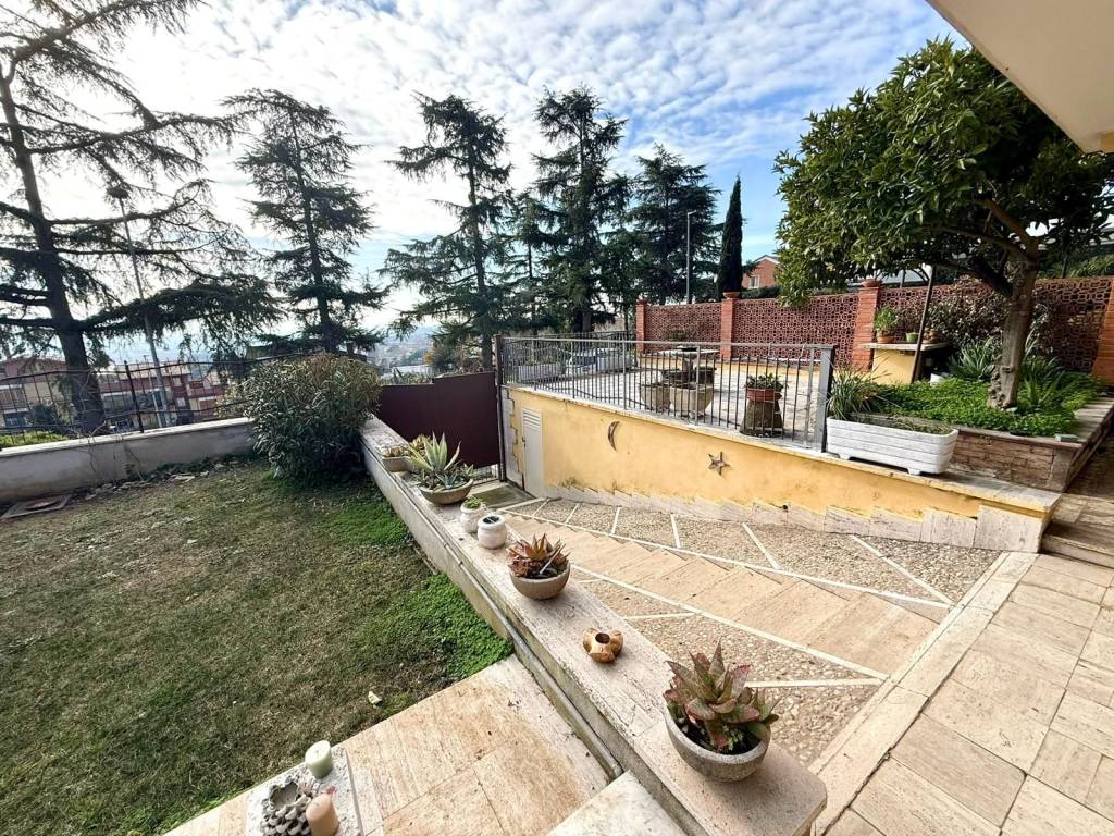 Villa a Guidonia montecelio in Via Ticino, 2 - Foto 5