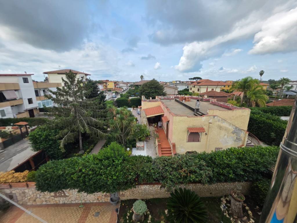Villa a Giugliano in campania in Via Carrafiello, 34 - Foto 2