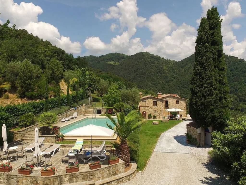 Villa a Pescia in Urb. Monte A Pescia Collodi-Ponte All'Abate-Monte A Pescia - Foto 2