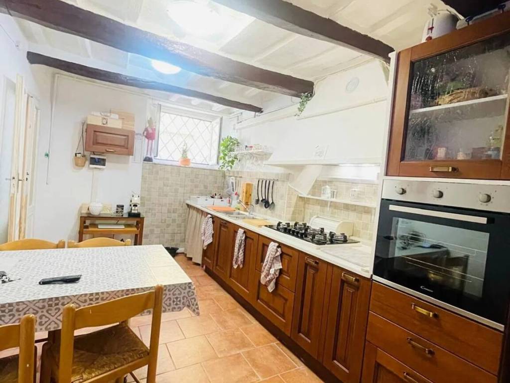 Appartamento a Pescia in Piazza Dei Vetturalli - Foto 4