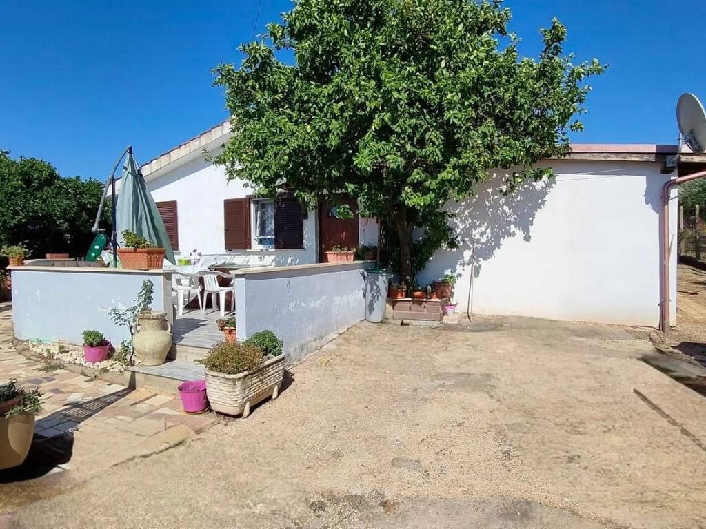 Villa a Genzano di roma in Via 2ᵒ Stradone Muti - Foto 2