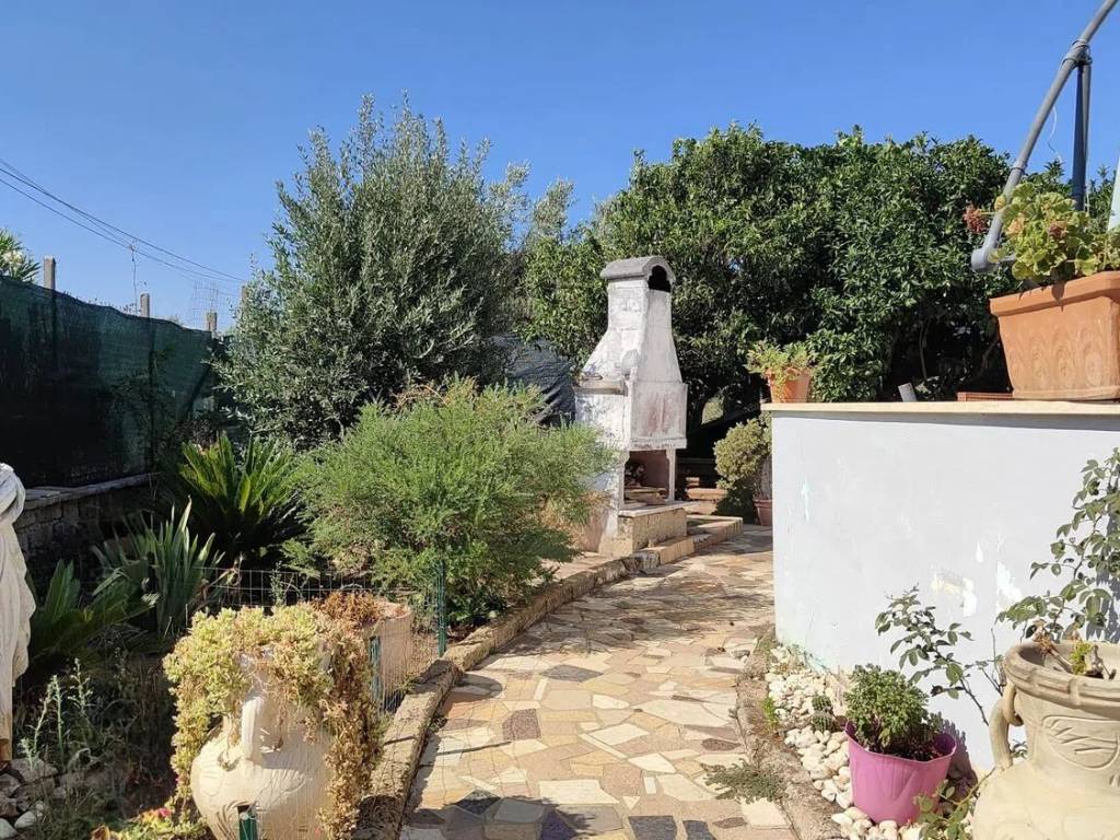 Villa a Genzano di roma in Via 2ᵒ Stradone Muti - Foto 4