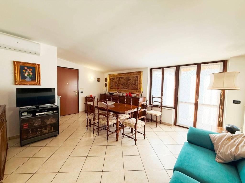 Appartamento a Gerenzano in Via Gian Pietro Clerici - Foto 3