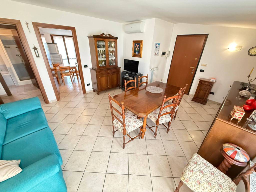 Appartamento a Gerenzano in Via Gian Pietro Clerici - Foto 5