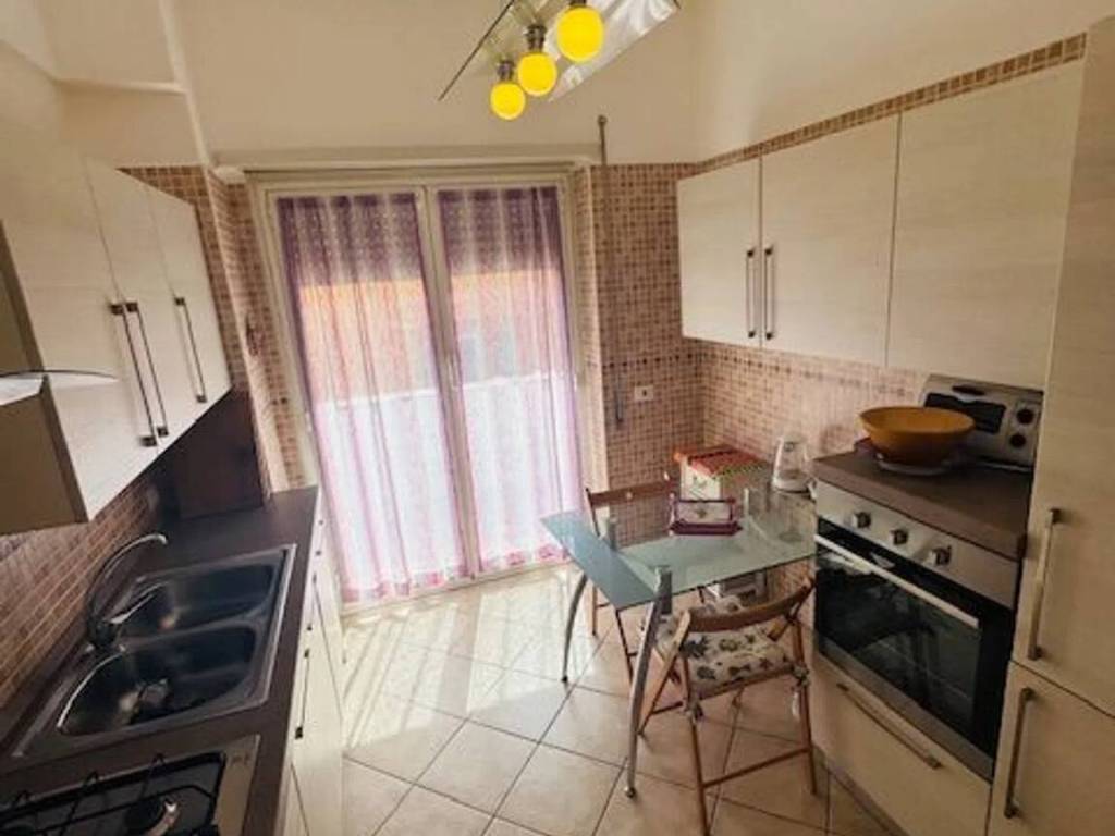 Appartamento a Ciampino in Piazza Leonardo Da Vinci, 27 - Foto 3
