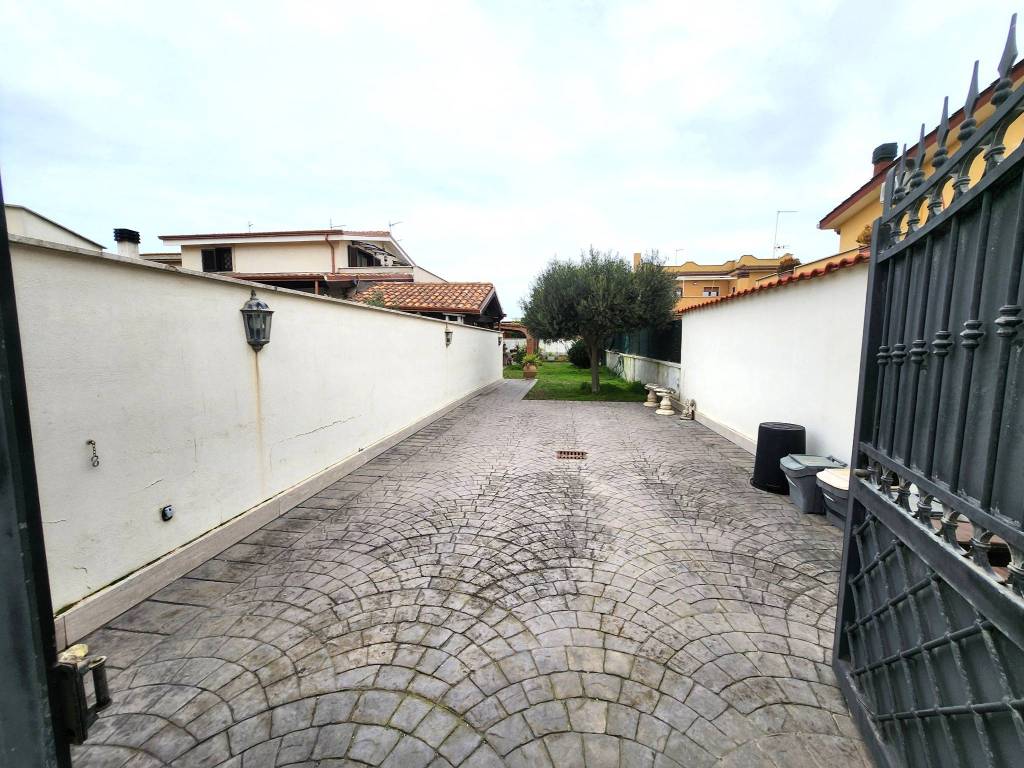 Villa a Fiumicino in Via delle Patelle - Foto 2