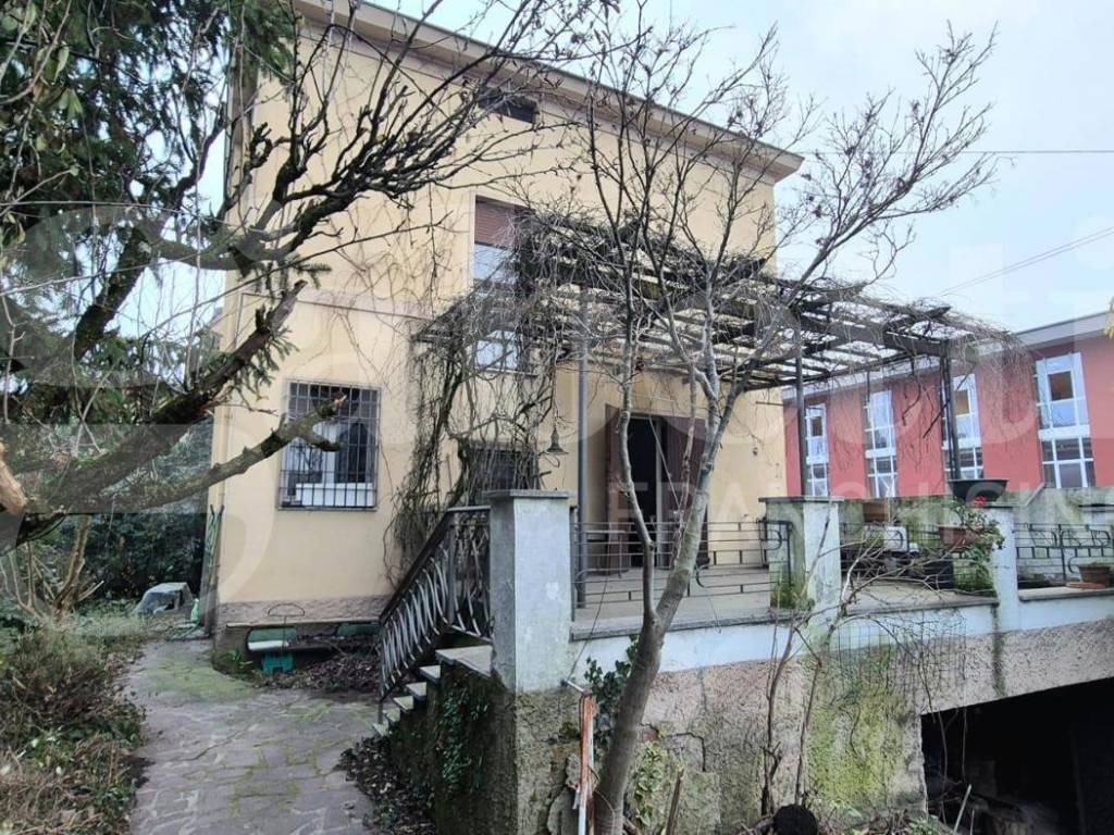 Casa indipendente a Cremona in Via Bissolati, 129 - Foto 3