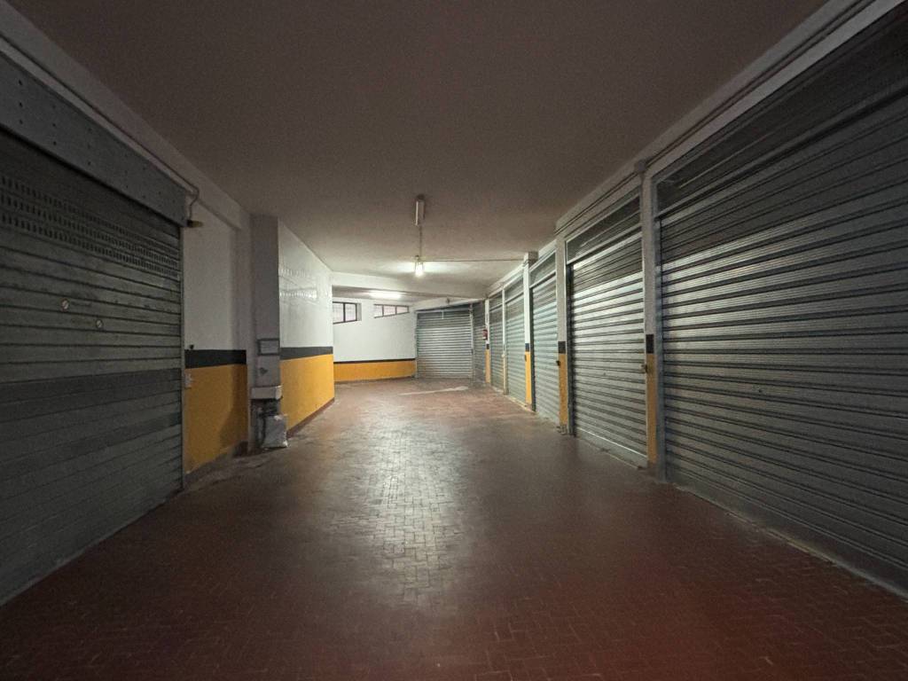 Box / garage a Avellino in Via Tagliamento, 61 - Foto 4