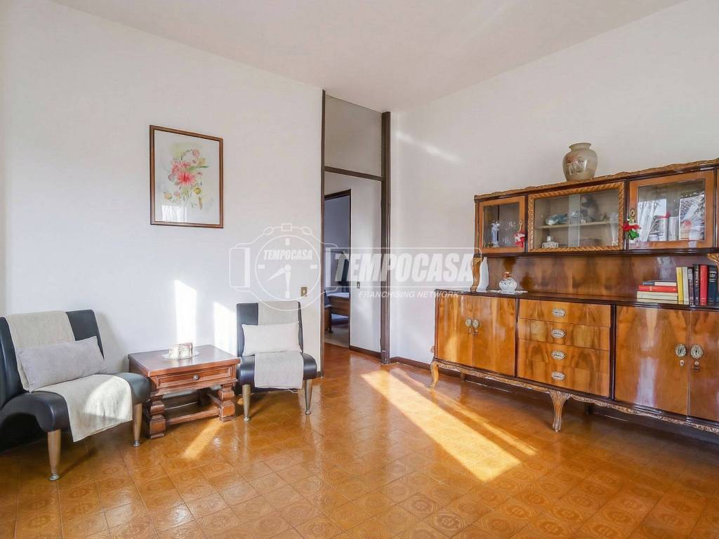 Appartamento a Golasecca in Via Guglielmo Marconi - Foto 4