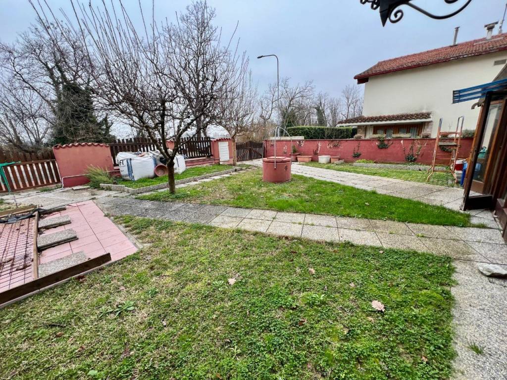 Villa a Misano adriatico in Via Tintoretto , 55 - Foto 2