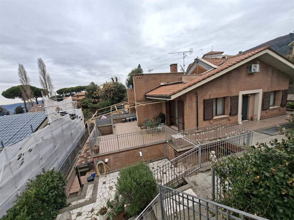 Villa a Rocca di papa in VIA FRASCATI , 214 - Foto 2