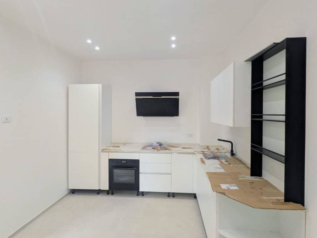 Appartamento a Spotorno in Via Berninzoni, 136 - Foto 2