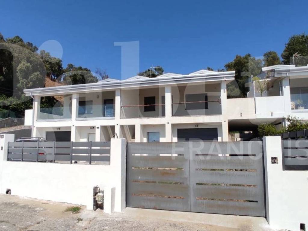 Villa a Catanzaro in VIA FORMIA , 99 - Foto 3