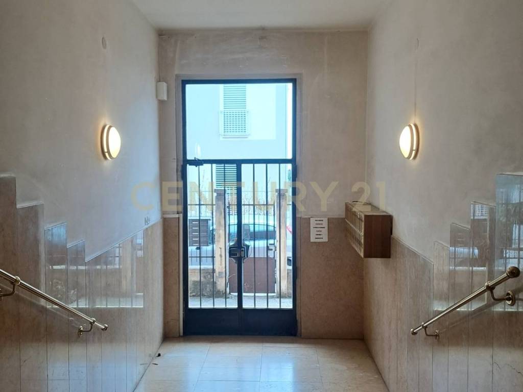 Appartamento a Verona in Via Ugo Foscolo - Foto 2
