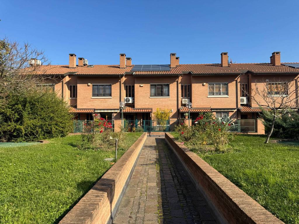 Villetta a schiera a Casalecchio di reno in Via del Lavoro - Foto 4