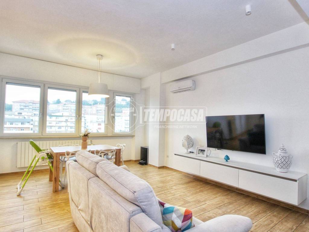 Appartamento a Ancona in Via Alessandro Bocconi - Foto 3