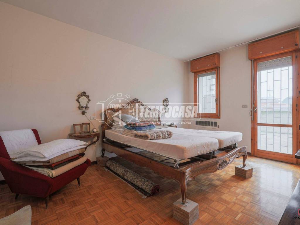 Appartamento a Castel san pietro terme in Piazza Papa Giovanni XXIII - Foto 5