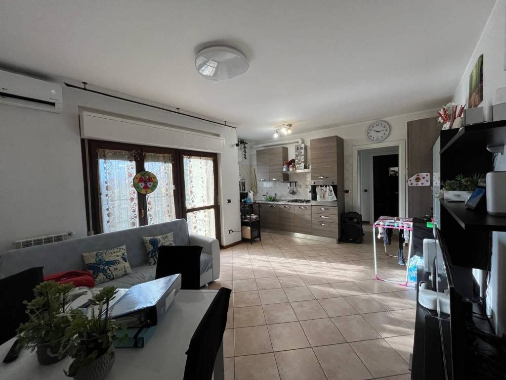 Appartamento a Landriano in Via Papa Giovanni Paolo II, 7 - Foto 5
