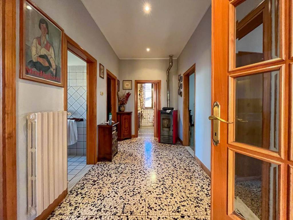 Appartamento a Cecina in Via Francesco De Sanctis, 4 - Foto 5
