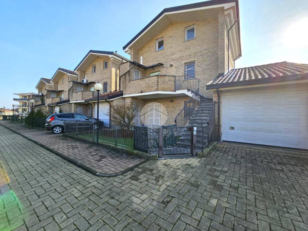 Appartamento a Rondissone in Via Silvio Pellico, 16 - Foto 2