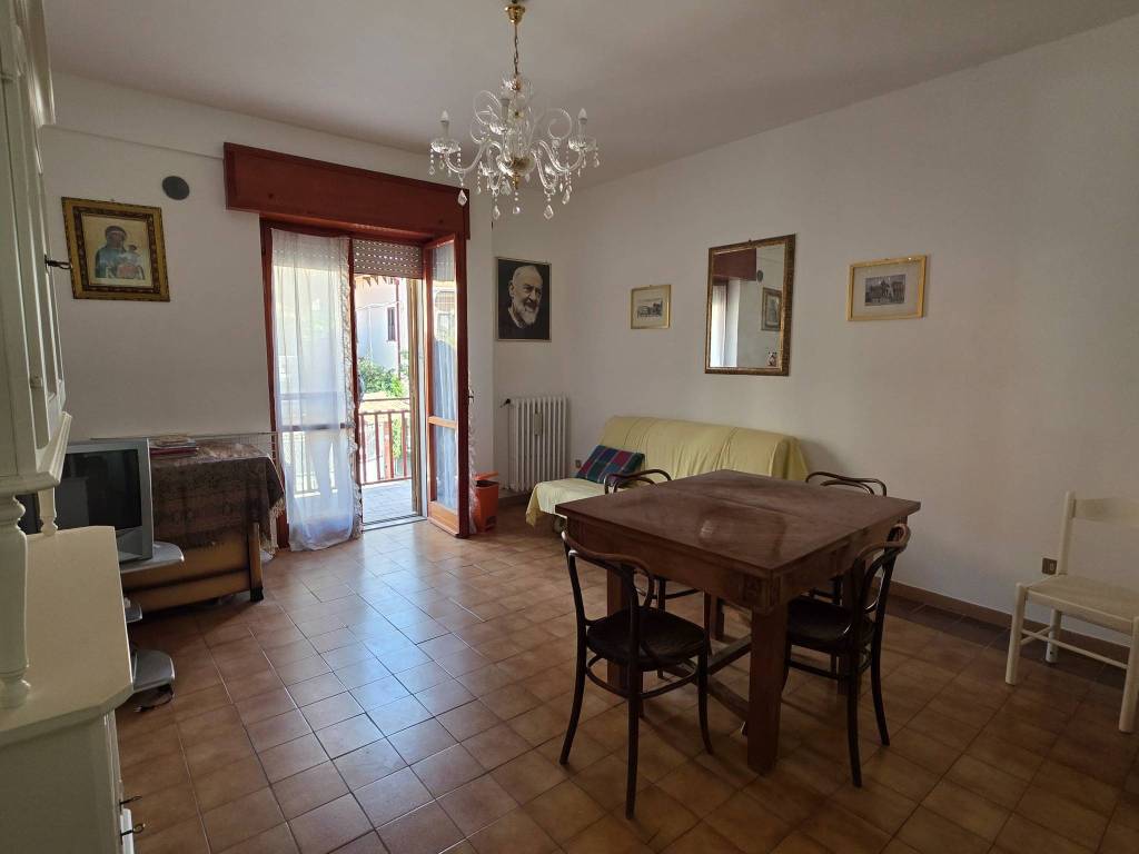 Appartamento a San giovanni rotondo in Viale Cappuccini, 109 - Foto 3