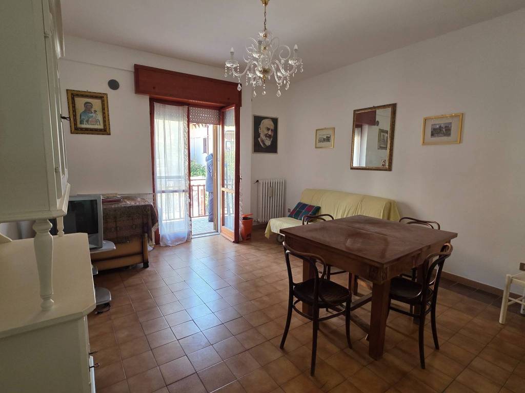 Appartamento a San giovanni rotondo in Viale Cappuccini, 109 - Foto 5