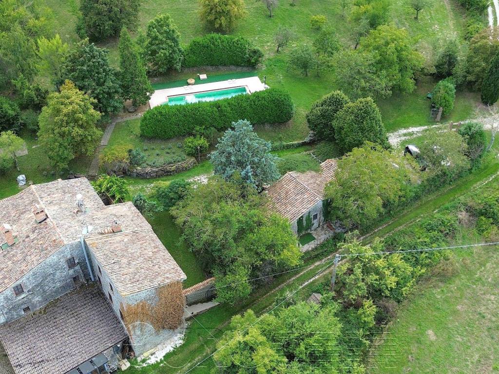 Rustico / casale a Gubbio in Strada Provinciale di Montelovesco - Foto 4