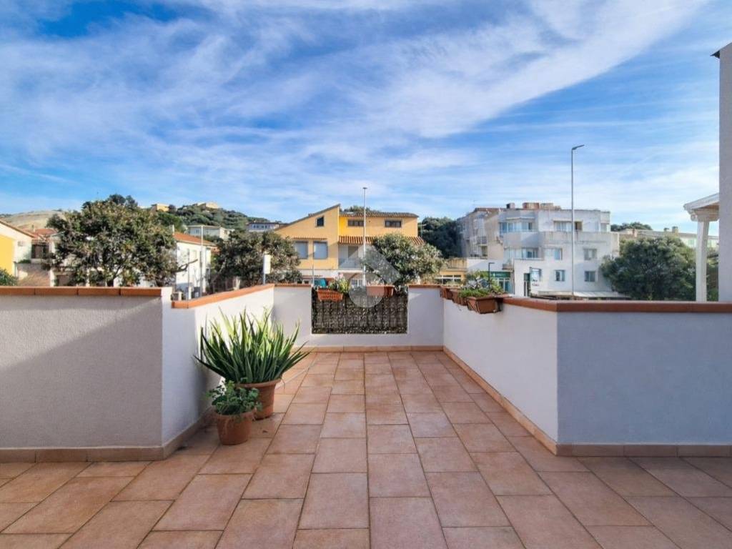Appartamento a Arzachena in Via Degosciu G.M, 4 - Foto 2