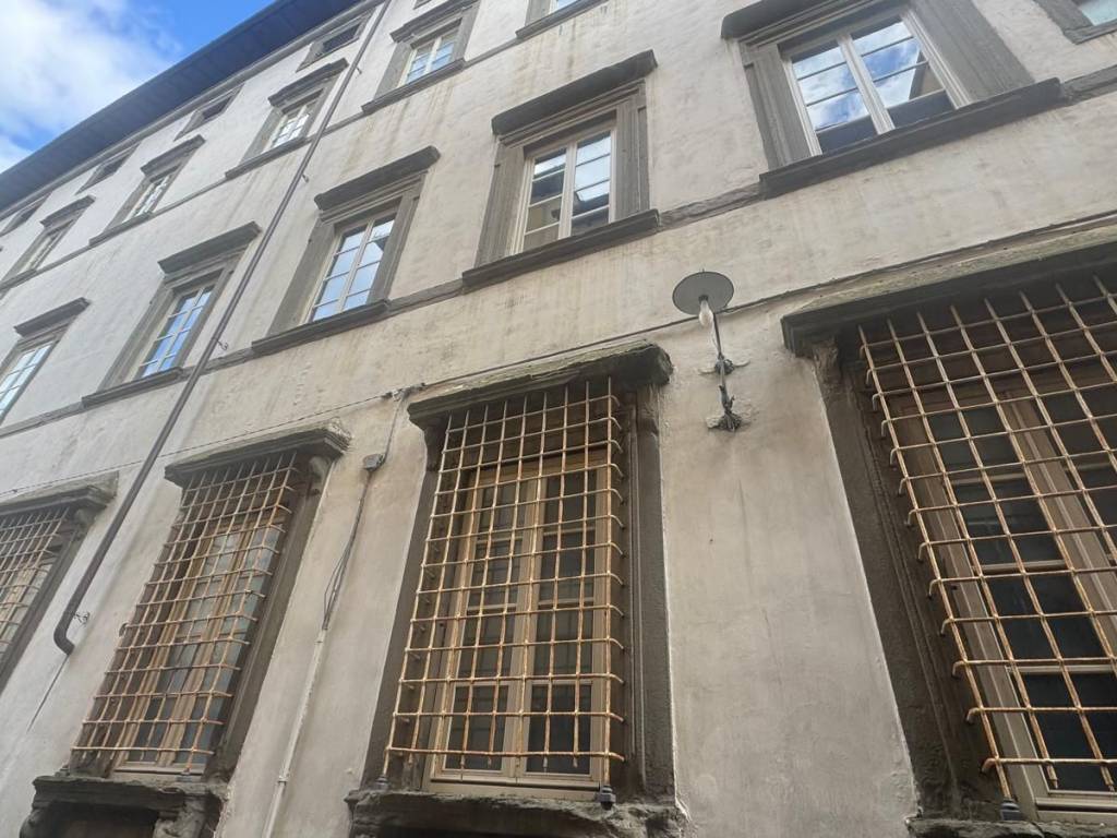 Appartamento a Lucca in Via Fatinelli - Foto 2