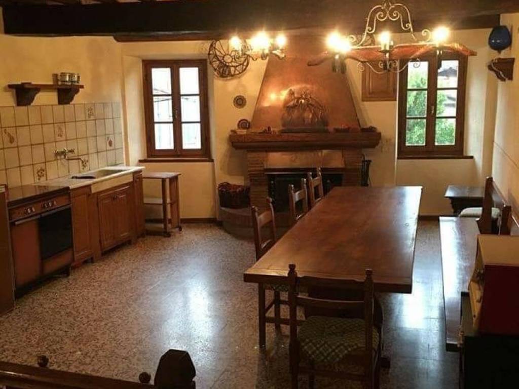 Casa indipendente a Seravezza in Via Fontana, 18 - Foto 4