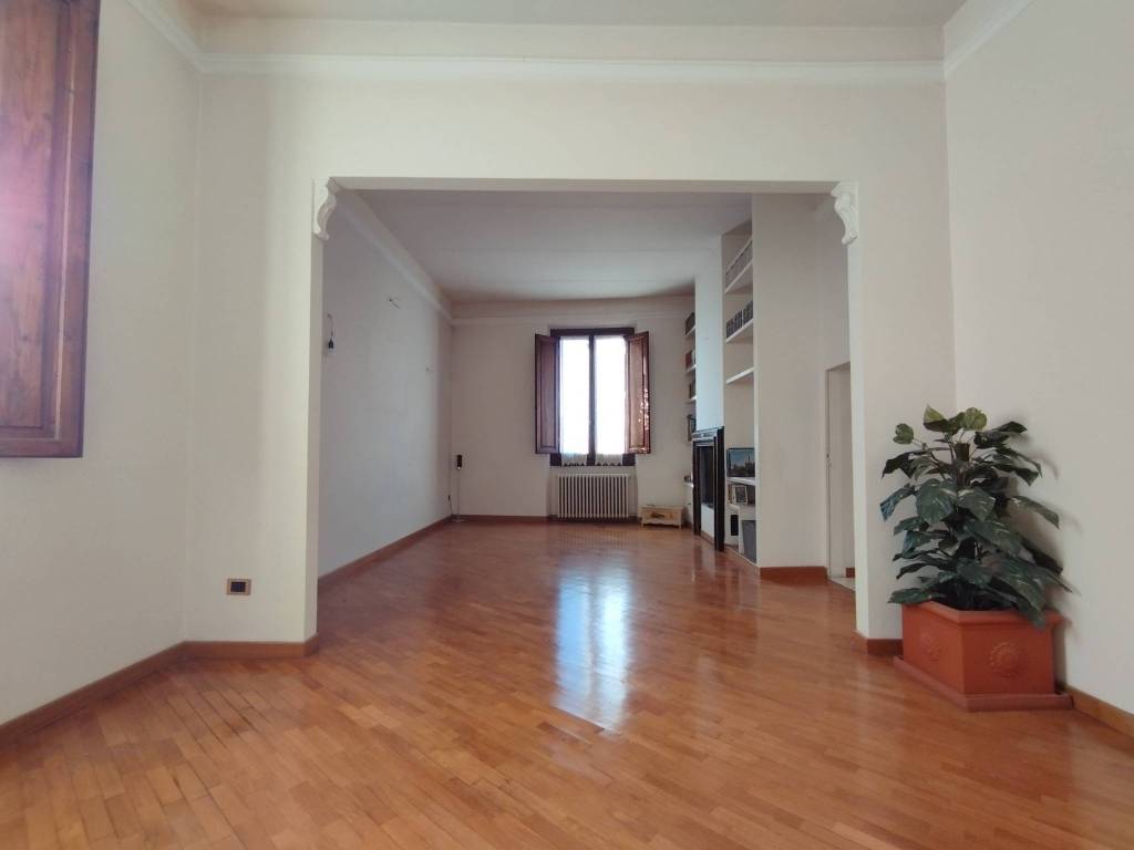 Appartamento a Pistoia in Piazza Gavinana - Foto 2