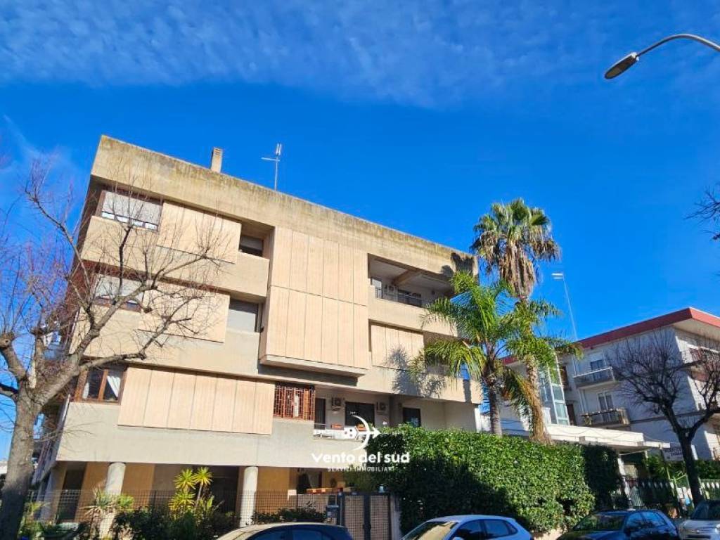 Appartamento a Lecce in Via Vincenzo Balsamo - Foto 3